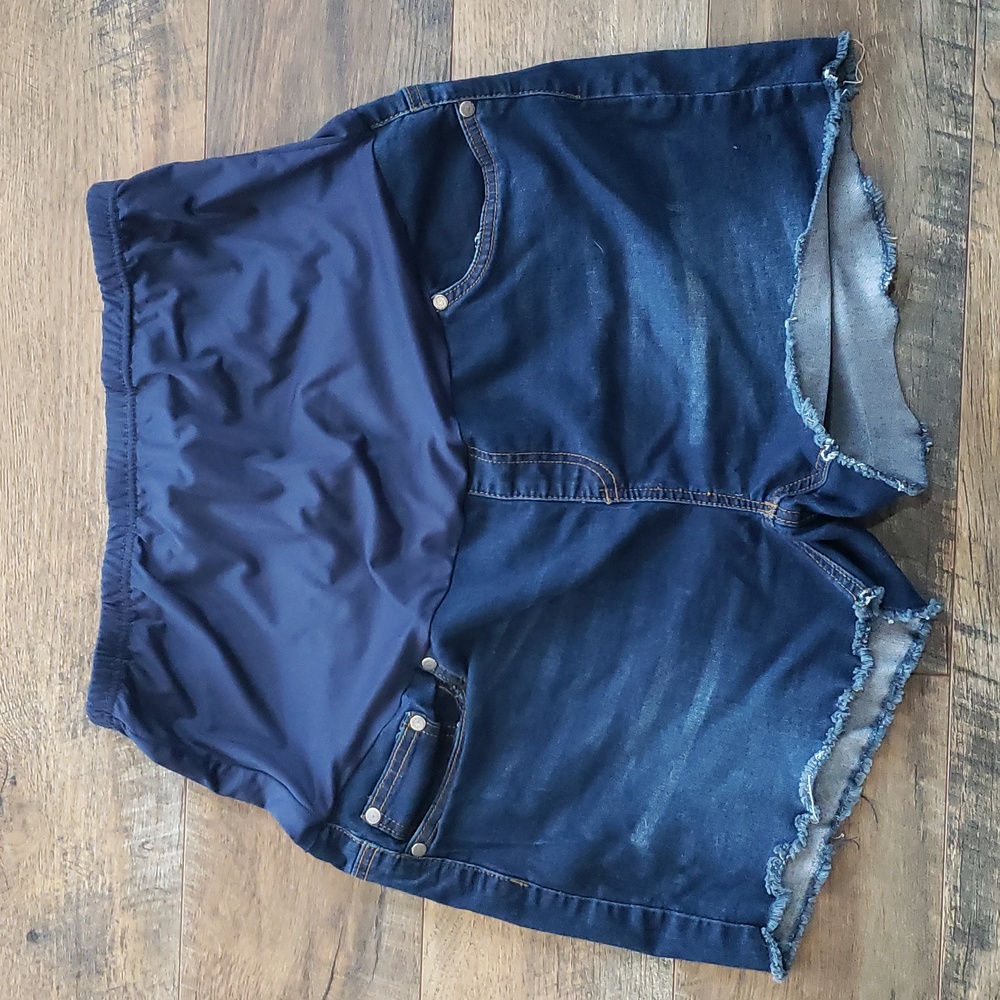 Oh! Mamma Maternity Stretch Shorts, Size XL